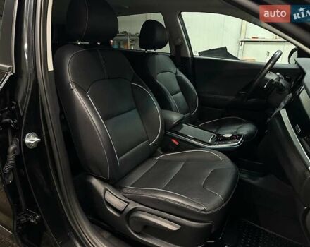 Черный Киа Niro, объемом двигателя 0 л и пробегом 84 тыс. км за 22900 $, фото 113 на Automoto.ua