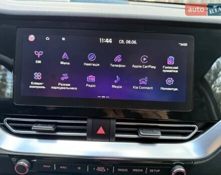 Киа Niro 2022 в Киеве на Automoto.ua Черный Киа Niro, объемом двигателя 0 л и пробегом 70 тыс. км за 22499 $, фото 111 на Automoto.ua