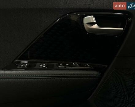 Черный Киа Niro, объемом двигателя 0 л и пробегом 39 тыс. км за 24900 $, фото 4 на Automoto.ua
