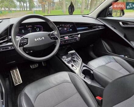 Черный Киа Niro, объемом двигателя 1.58 л и пробегом 97 тыс. км за 25500 $, фото 13 на Automoto.ua