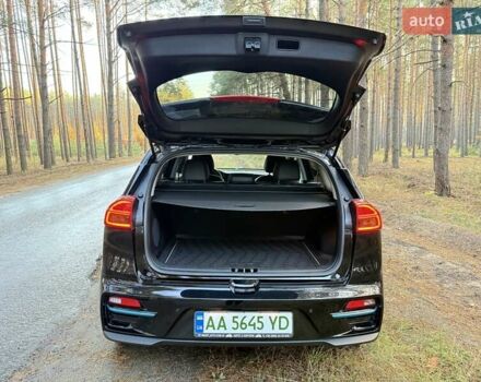 Киа Niro 2022 в Киеве на Automoto.ua Черный Киа Niro, объемом двигателя 0 л и пробегом 70 тыс. км за 22499 $, фото 98 на Automoto.ua