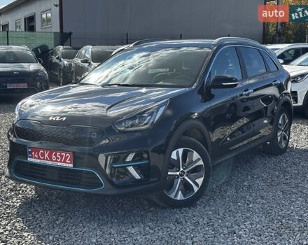 Чорний Кіа Niro, об'ємом двигуна 0 л та пробігом 23 тис. км за 24999 $, фото 2 на Automoto.ua