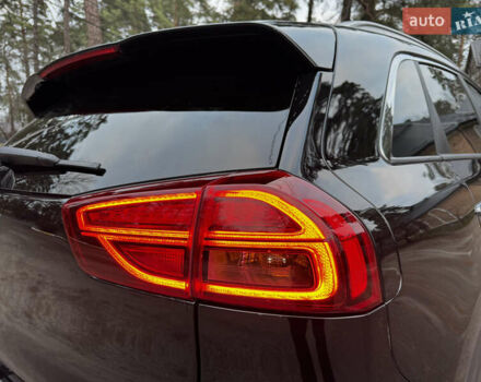 Черный Киа Niro, объемом двигателя 0 л и пробегом 54 тыс. км за 24300 $, фото 28 на Automoto.ua