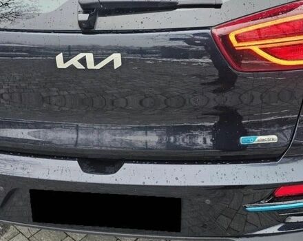 Черный Киа Niro, объемом двигателя 0 л и пробегом 75 тыс. км за 13900 $, фото 15 на Automoto.ua