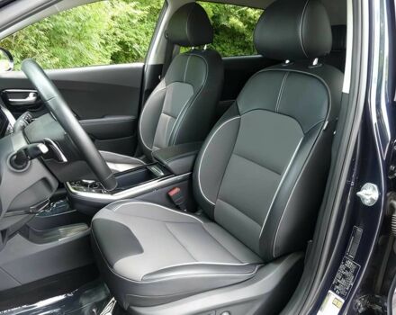 Черный Киа Niro, объемом двигателя 0 л и пробегом 12 тыс. км за 8100 $, фото 8 на Automoto.ua