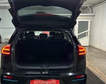 Черный Киа Niro, объемом двигателя 0 л и пробегом 84 тыс. км за 22900 $, фото 105 на Automoto.ua