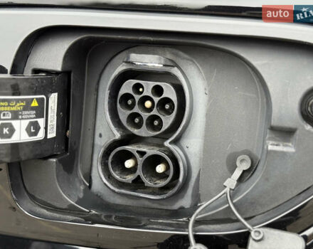 Чорний Кіа Niro, об'ємом двигуна 0 л та пробігом 108 тис. км за 21850 $, фото 71 на Automoto.ua