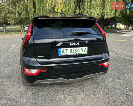 Чорний Кіа Niro, об'ємом двигуна 0 л та пробігом 150 тис. км за 21500 $, фото 5 на Automoto.ua