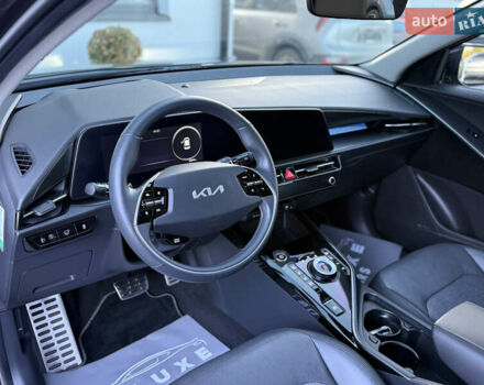 Чорний Кіа Niro, об'ємом двигуна 0 л та пробігом 63 тис. км за 28500 $, фото 64 на Automoto.ua