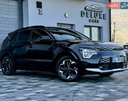 Чорний Кіа Niro, об'ємом двигуна 0 л та пробігом 63 тис. км за 28500 $, фото 7 на Automoto.ua