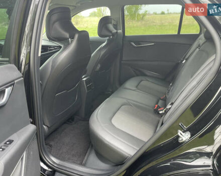 Чорний Кіа Niro, об'ємом двигуна 0 л та пробігом 8 тис. км за 25000 $, фото 6 на Automoto.ua