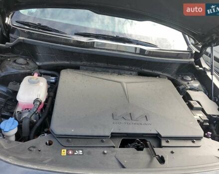 Черный Киа Niro, объемом двигателя 0 л и пробегом 80 тыс. км за 20600 $, фото 8 на Automoto.ua