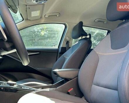 Чорний Кіа Niro, об'ємом двигуна 0 л та пробігом 14 тис. км за 24200 $, фото 11 на Automoto.ua