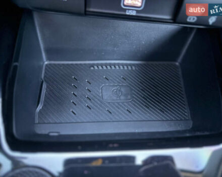 Чорний Кіа Niro, об'ємом двигуна 0 л та пробігом 63 тис. км за 28500 $, фото 93 на Automoto.ua