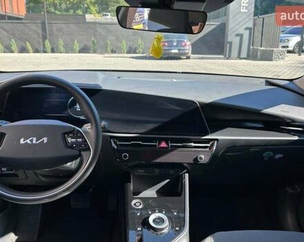 Чорний Кіа Niro, об'ємом двигуна 0 л та пробігом 14 тис. км за 22900 $, фото 13 на Automoto.ua