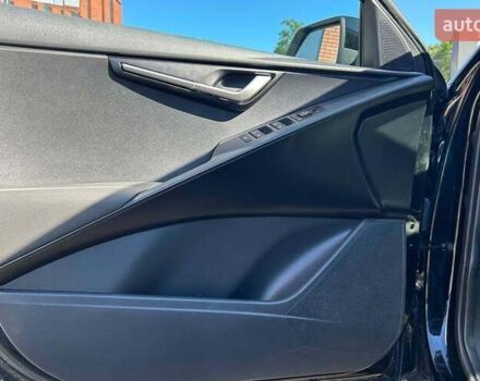Чорний Кіа Niro, об'ємом двигуна 0 л та пробігом 14 тис. км за 24200 $, фото 8 на Automoto.ua