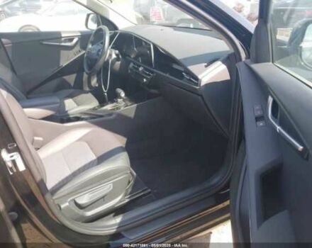 Черный Киа Niro, объемом двигателя 1.6 л и пробегом 50 тыс. км за 7500 $, фото 4 на Automoto.ua