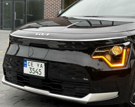 Чорний Кіа Niro, об'ємом двигуна 0 л та пробігом 80 тис. км за 23500 $, фото 10 на Automoto.ua