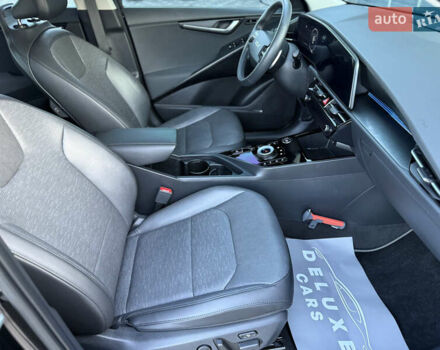 Чорний Кіа Niro, об'ємом двигуна 0 л та пробігом 63 тис. км за 28500 $, фото 68 на Automoto.ua