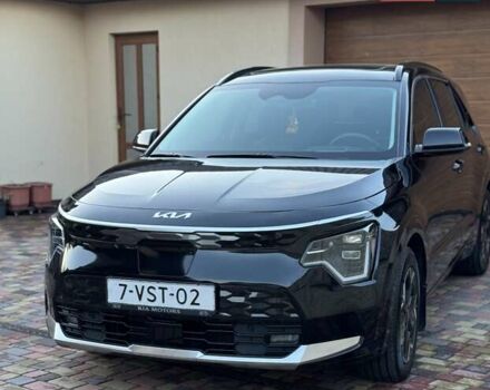 Черный Киа Niro, объемом двигателя 0 л и пробегом 42 тыс. км за 28300 $, фото 2 на Automoto.ua
