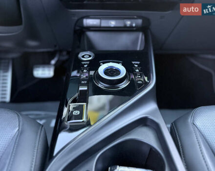 Чорний Кіа Niro, об'ємом двигуна 0 л та пробігом 63 тис. км за 28500 $, фото 77 на Automoto.ua