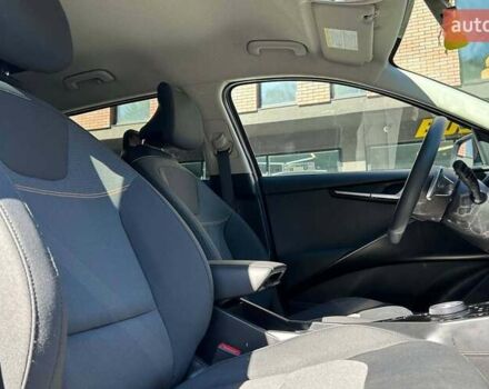 Чорний Кіа Niro, об'ємом двигуна 0 л та пробігом 14 тис. км за 24200 $, фото 14 на Automoto.ua
