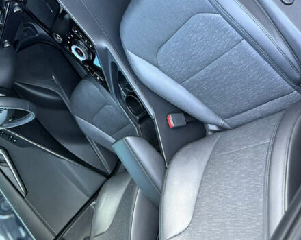 Чорний Кіа Niro, об'ємом двигуна 0 л та пробігом 63 тис. км за 28500 $, фото 66 на Automoto.ua