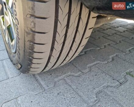Чорний Кіа Niro, об'ємом двигуна 0 л та пробігом 8 тис. км за 24850 $, фото 46 на Automoto.ua