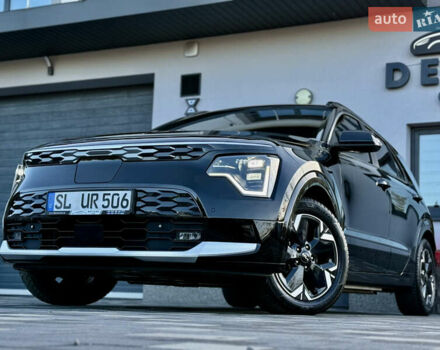 Чорний Кіа Niro, об'ємом двигуна 0 л та пробігом 63 тис. км за 28500 $, фото 13 на Automoto.ua