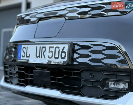 Чорний Кіа Niro, об'ємом двигуна 0 л та пробігом 63 тис. км за 28500 $, фото 28 на Automoto.ua