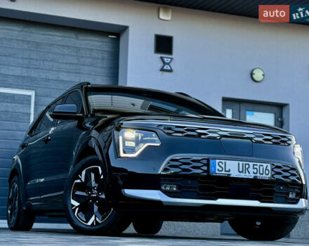 Чорний Кіа Niro, об'ємом двигуна 0 л та пробігом 63 тис. км за 28500 $, фото 14 на Automoto.ua