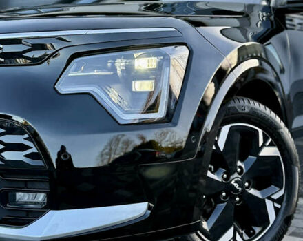 Чорний Кіа Niro, об'ємом двигуна 0 л та пробігом 63 тис. км за 28500 $, фото 19 на Automoto.ua
