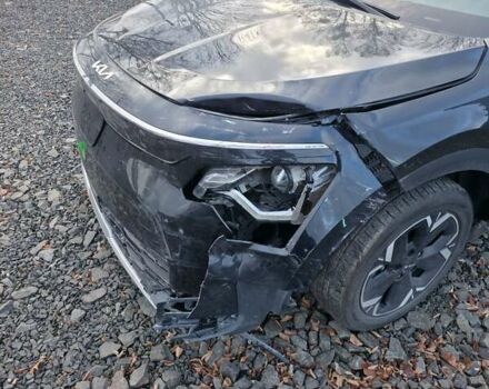 Чорний Кіа Niro, об'ємом двигуна 0 л та пробігом 154 тис. км за 15200 $, фото 5 на Automoto.ua