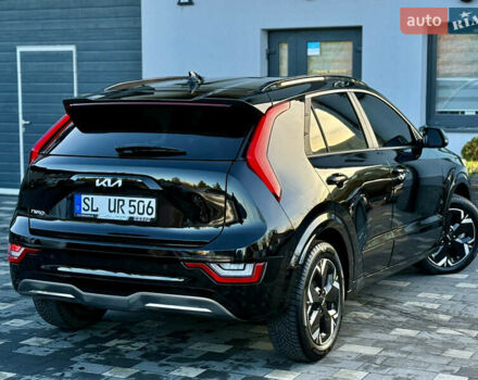 Чорний Кіа Niro, об'ємом двигуна 0 л та пробігом 63 тис. км за 28500 $, фото 51 на Automoto.ua
