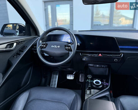 Чорний Кіа Niro, об'ємом двигуна 0 л та пробігом 63 тис. км за 28500 $, фото 75 на Automoto.ua
