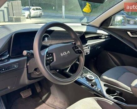 Чорний Кіа Niro, об'ємом двигуна 0 л та пробігом 14 тис. км за 24200 $, фото 10 на Automoto.ua