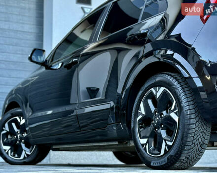 Чорний Кіа Niro, об'ємом двигуна 0 л та пробігом 63 тис. км за 28500 $, фото 44 на Automoto.ua