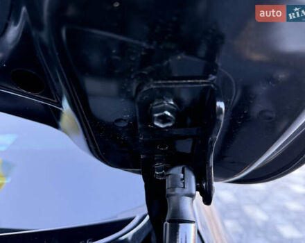 Чорний Кіа Niro, об'ємом двигуна 0 л та пробігом 63 тис. км за 28500 $, фото 110 на Automoto.ua