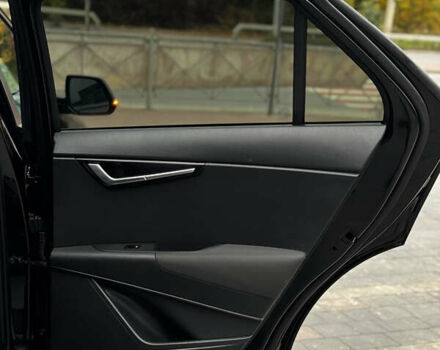 Чорний Кіа Niro, об'ємом двигуна 0 л та пробігом 80 тис. км за 23500 $, фото 46 на Automoto.ua