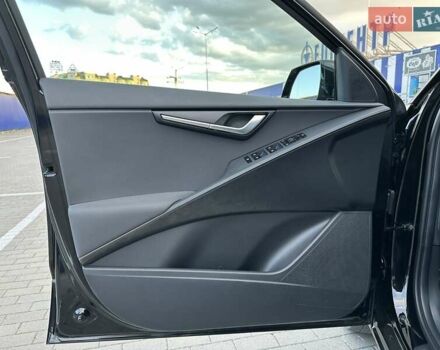 Черный Киа Niro, объемом двигателя 0 л и пробегом 13 тыс. км за 26900 $, фото 8 на Automoto.ua