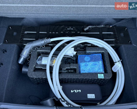 Чорний Кіа Niro, об'ємом двигуна 0 л та пробігом 63 тис. км за 28500 $, фото 107 на Automoto.ua