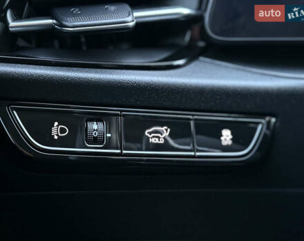 Чорний Кіа Niro, об'ємом двигуна 0 л та пробігом 63 тис. км за 28500 $, фото 91 на Automoto.ua