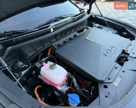 Чорний Кіа Niro, об'ємом двигуна 0 л та пробігом 63 тис. км за 28500 $, фото 112 на Automoto.ua