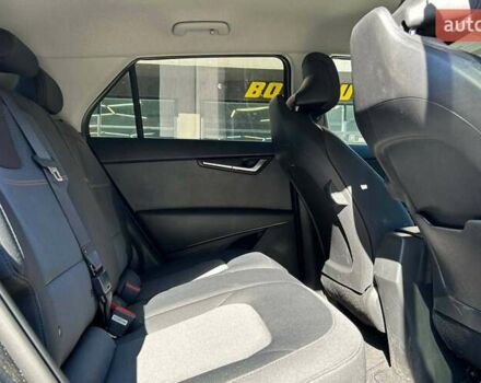 Чорний Кіа Niro, об'ємом двигуна 0 л та пробігом 14 тис. км за 22900 $, фото 17 на Automoto.ua