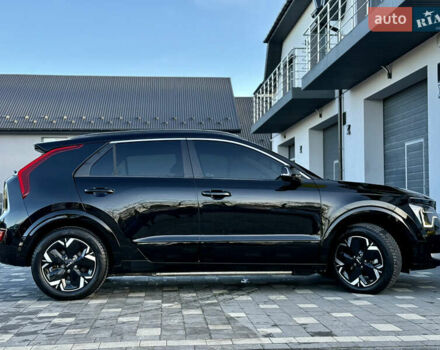 Чорний Кіа Niro, об'ємом двигуна 0 л та пробігом 63 тис. км за 28500 $, фото 40 на Automoto.ua
