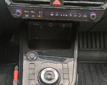 Черный Киа Niro, объемом двигателя 0 л и пробегом 57 тыс. км за 28500 $, фото 2 на Automoto.ua