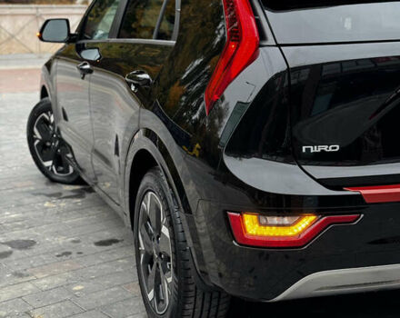 Чорний Кіа Niro, об'ємом двигуна 0 л та пробігом 80 тис. км за 23500 $, фото 26 на Automoto.ua