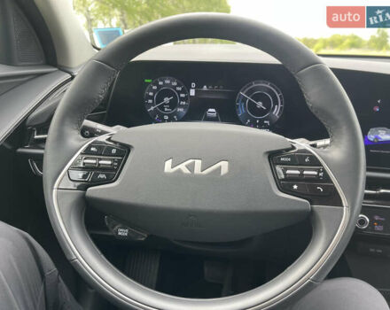 Чорний Кіа Niro, об'ємом двигуна 0 л та пробігом 8 тис. км за 25000 $, фото 43 на Automoto.ua