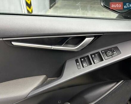 Черный Киа Niro, объемом двигателя 0 л и пробегом 2 тыс. км за 27300 $, фото 7 на Automoto.ua