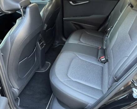 Черный Киа Niro, объемом двигателя 0 л и пробегом 42 тыс. км за 28300 $, фото 10 на Automoto.ua